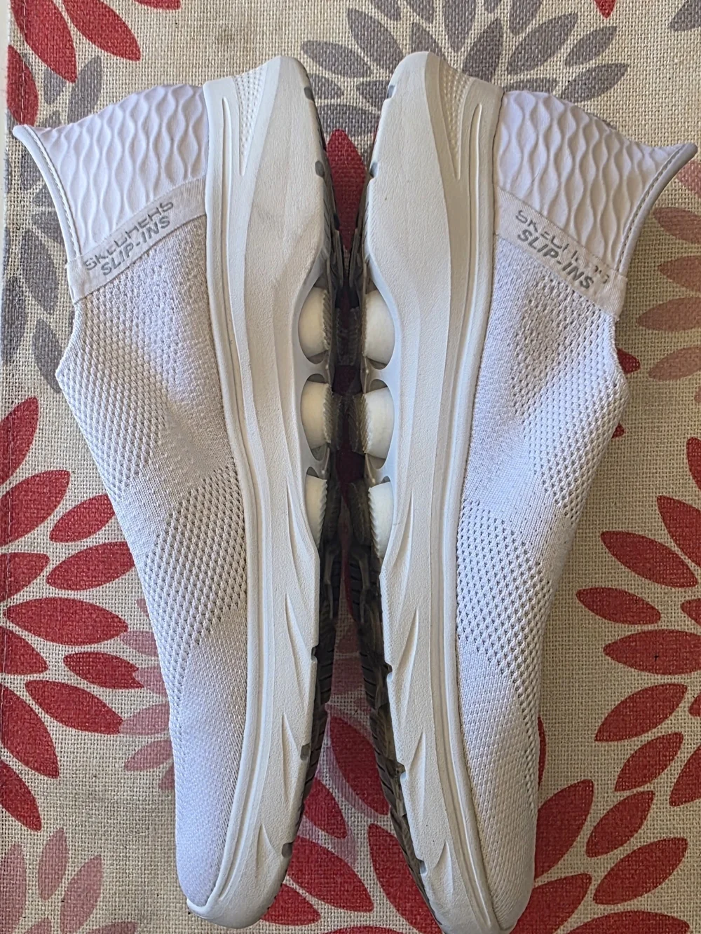 Skechers Slip-In Go Walk Slip-On Sneakers in White